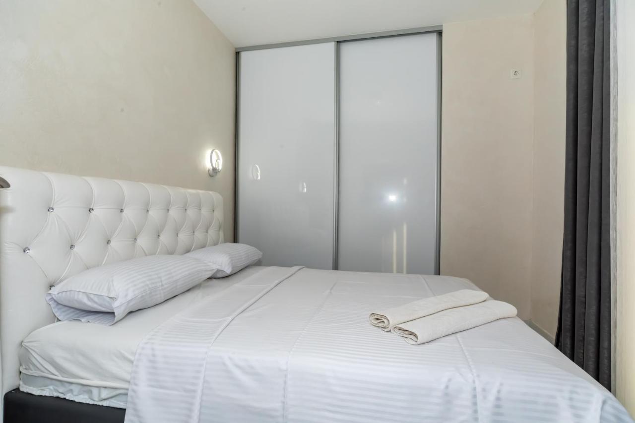 Kaom Lux Apartment Добра вода Екстериор снимка