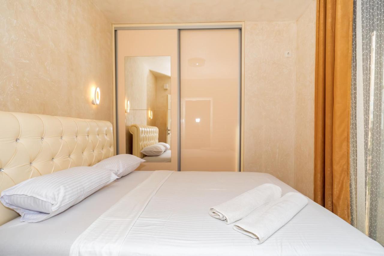 Kaom Lux Apartment Добра вода Екстериор снимка